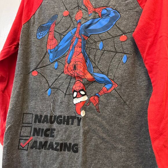 Boy’s Spider-Man Christmas Shirt Size 6 - Picture 4 of 4